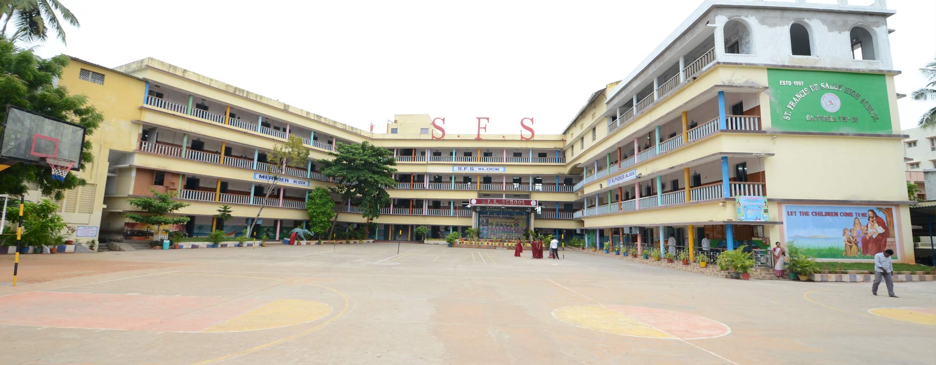 SFS School